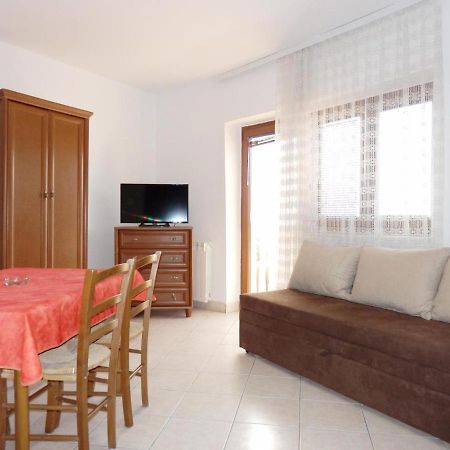 Idila Sea Front Apartments Медулин Экстерьер фото