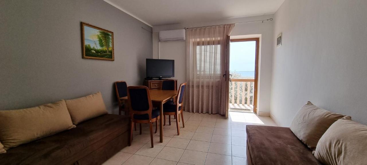 Idila Sea Front Apartments Медулин Экстерьер фото